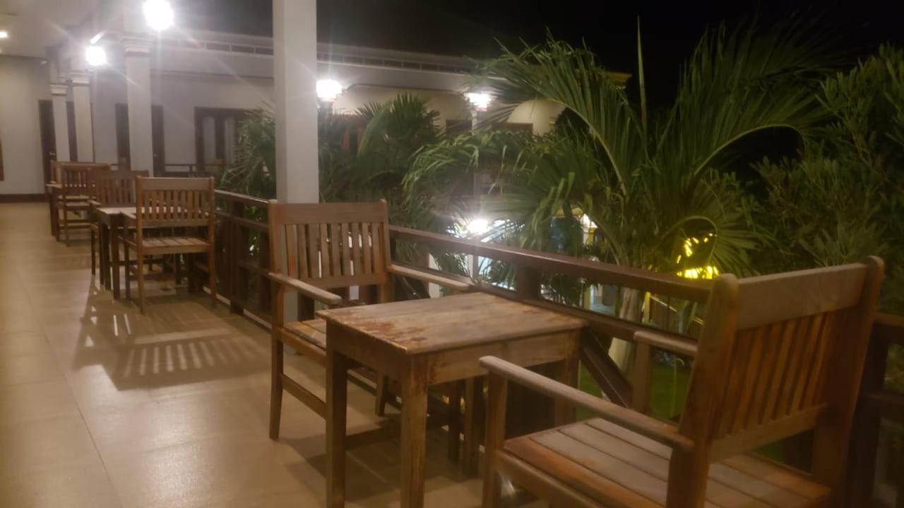 Mama Leurth Sunset Guesthouse Дон-Дет Екстер'єр фото
